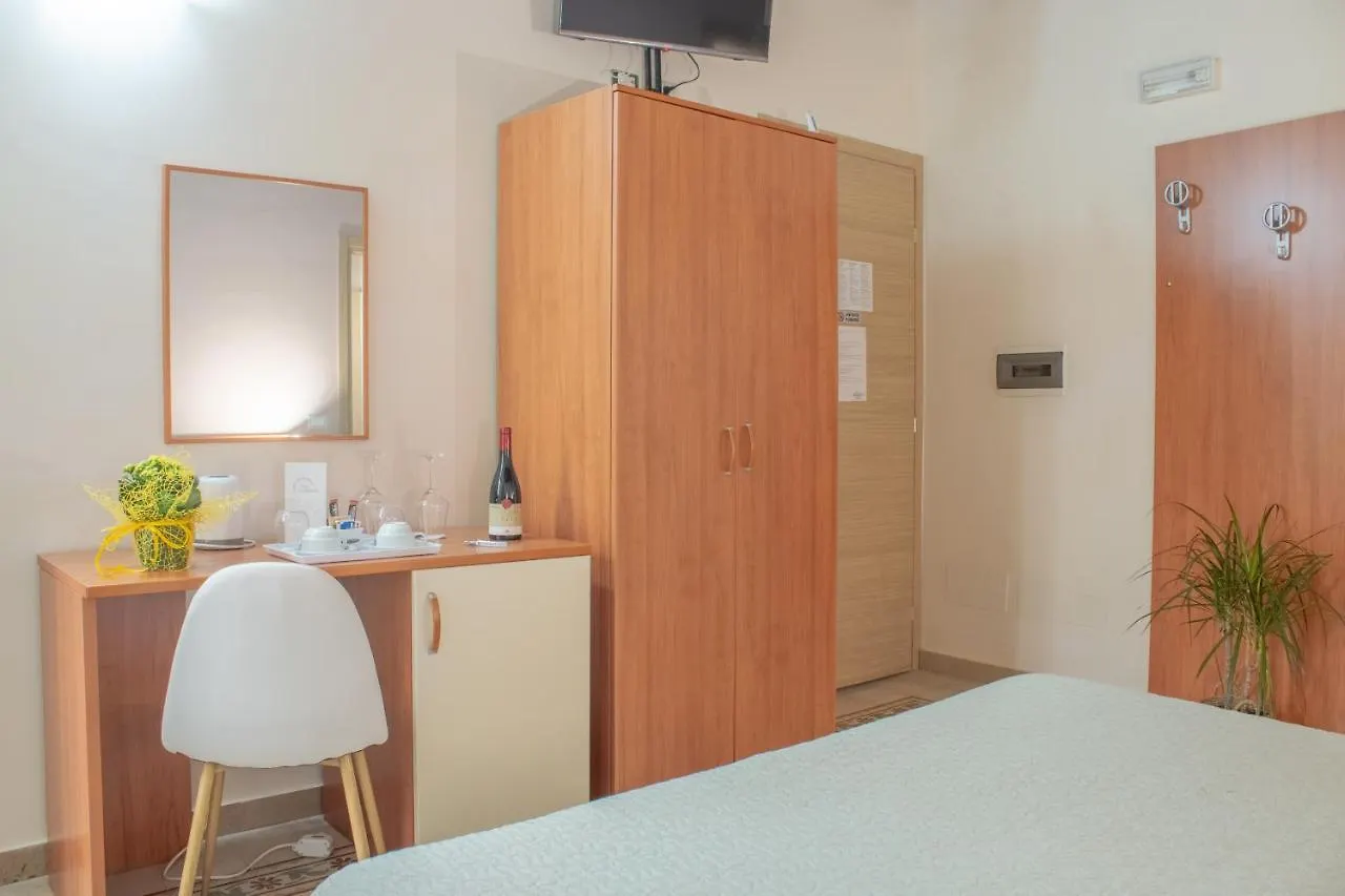 Porta Delle Botteghelle Hotel Trapani Itália