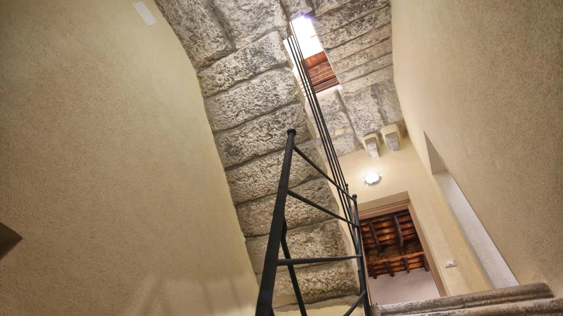 Porta Delle Botteghelle Hotel Trapani Itália
